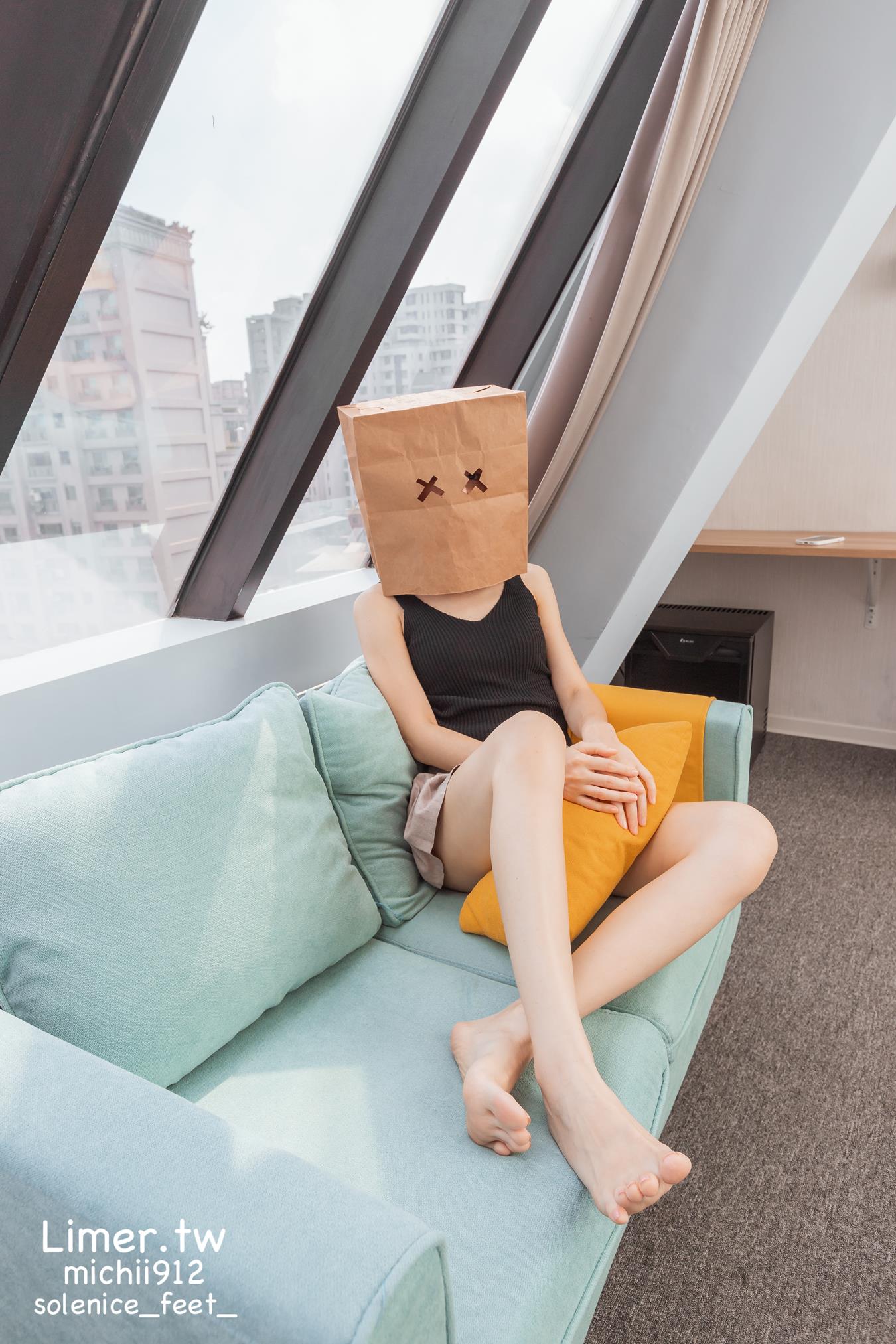 图片[58]-Limerence原创 NO.013 Michii神秘纸袋女孩的裸足大解放 (2)[86P] – 速更版-美库