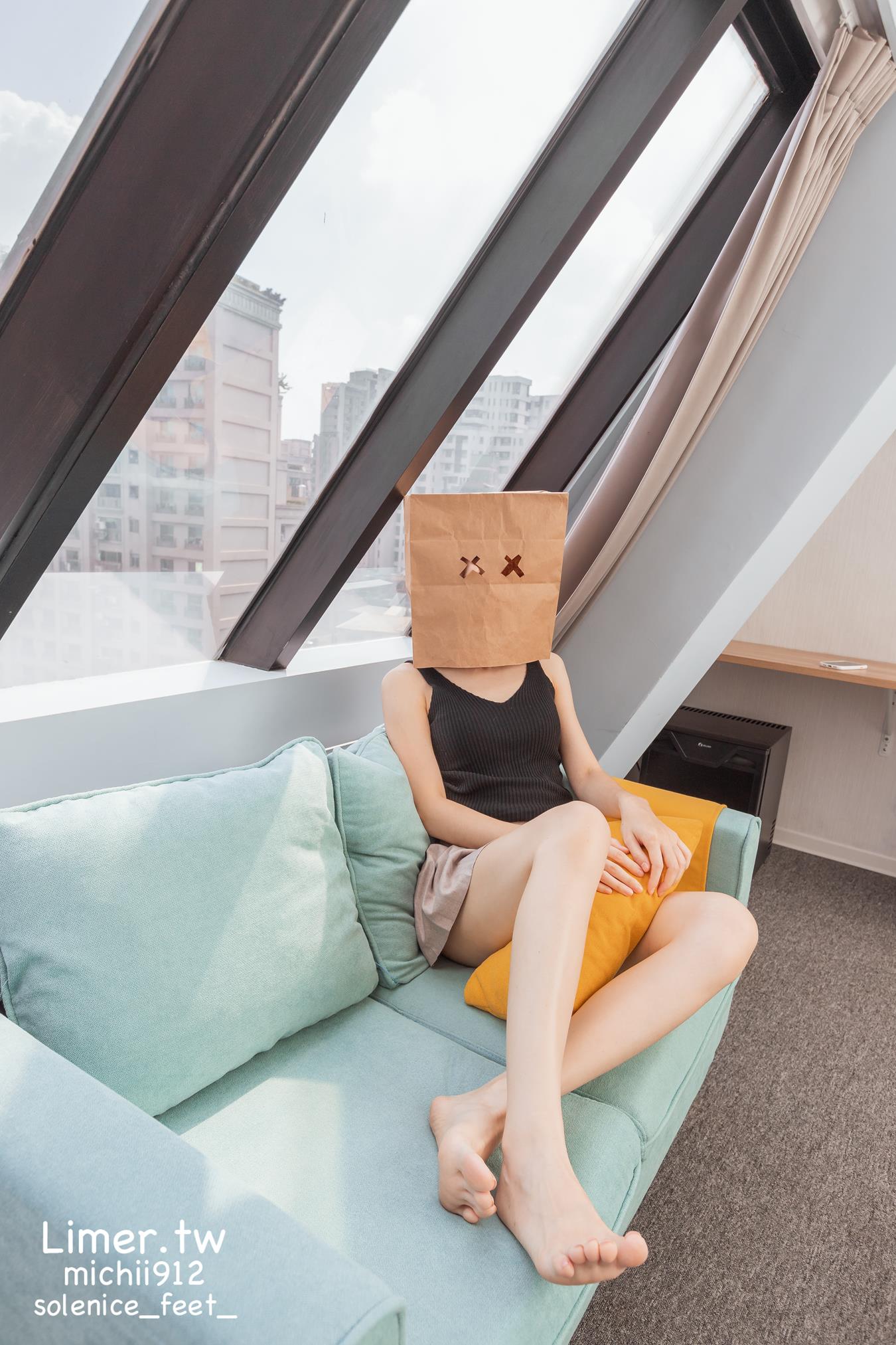 图片[59]-Limerence原创 NO.013 Michii神秘纸袋女孩的裸足大解放 (2)[86P] – 速更版-美库