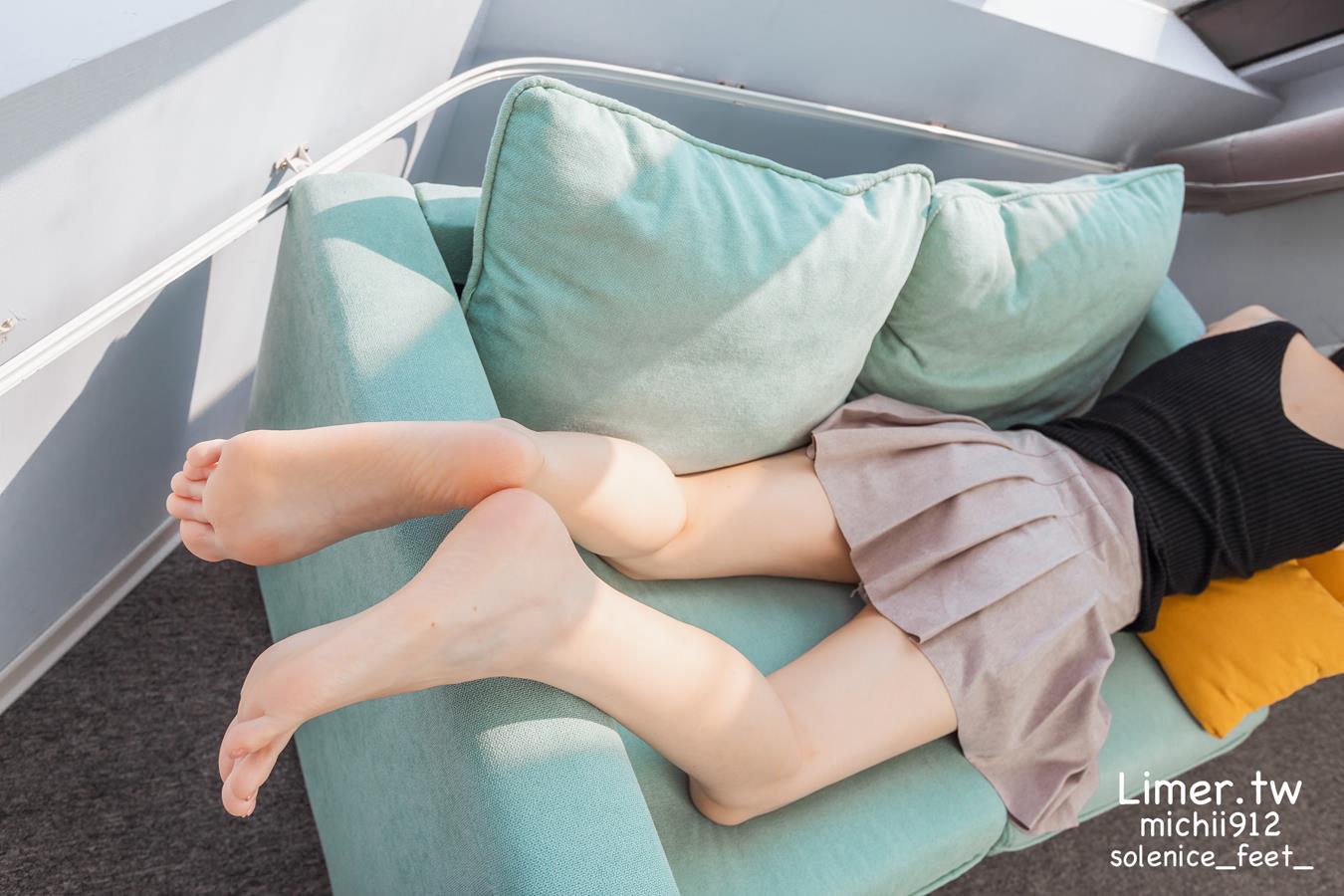 图片[86]-Limerence原创 NO.013 Michii神秘纸袋女孩的裸足大解放 (2)[86P] – 速更版-美库