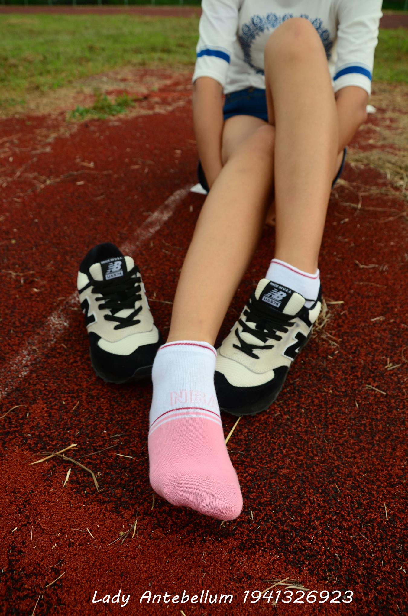 图片[17]-[战前女神] 美腿美足精品摄影套图 035 [91P] – 速更版-美库