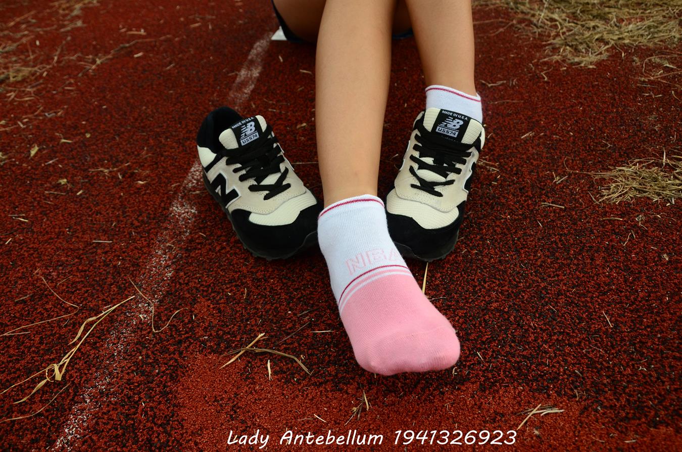 图片[21]-[战前女神] 美腿美足精品摄影套图 035 [91P] – 速更版-美库