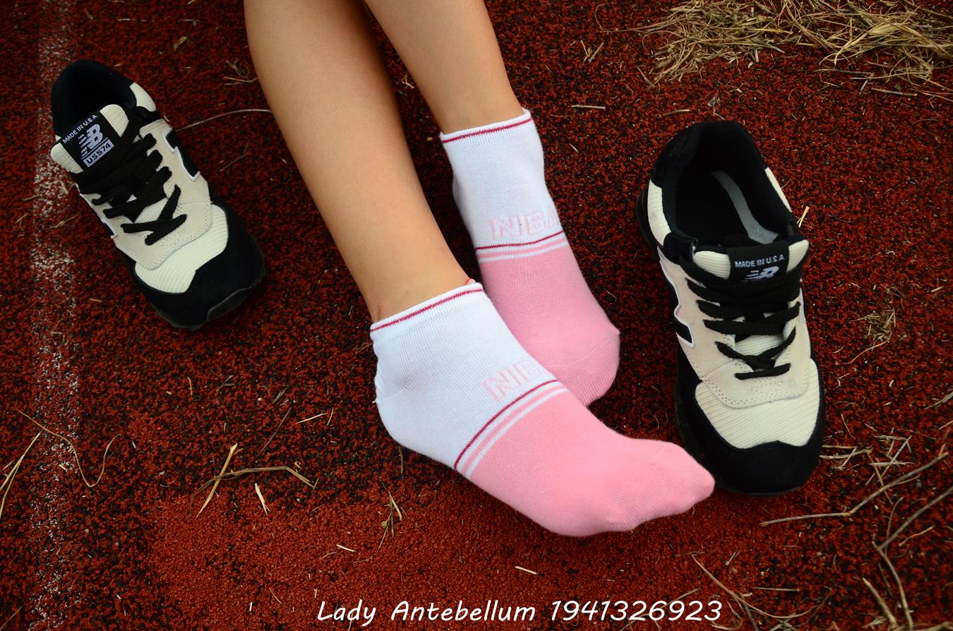 图片[35]-[战前女神] 美腿美足精品摄影套图 035 [91P] – 速更版-美库