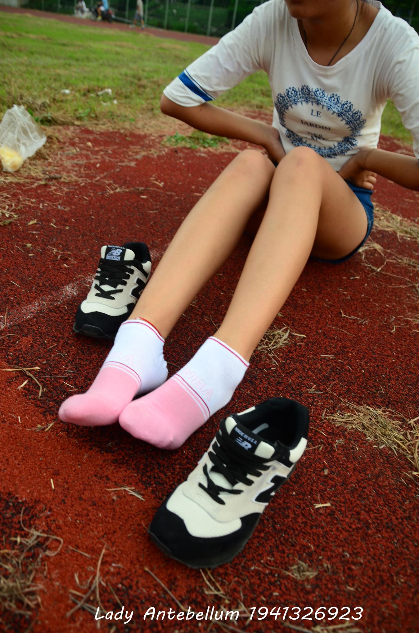 图片[41]-[战前女神] 美腿美足精品摄影套图 035 [91P] – 速更版-美库