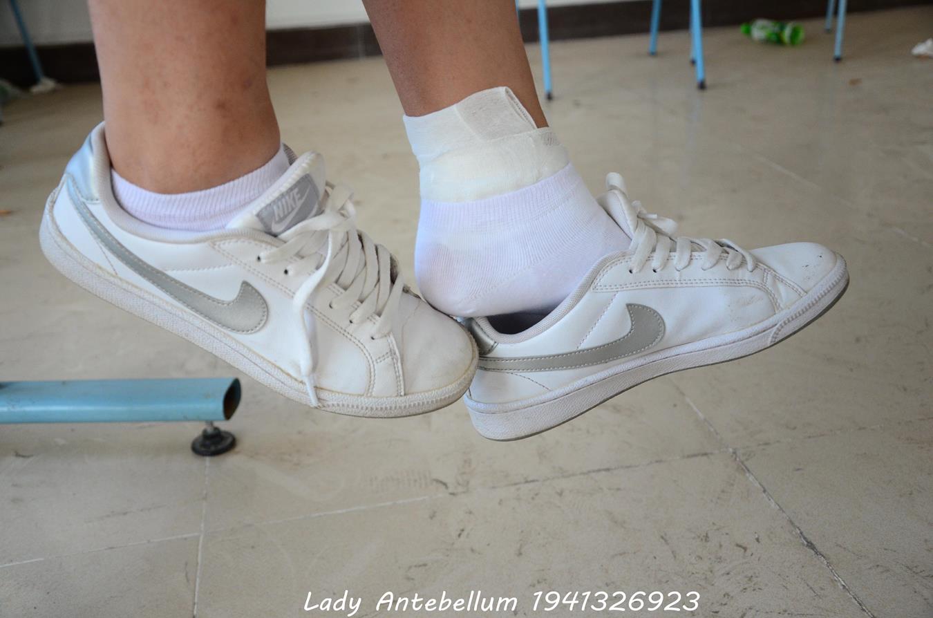 图片[49]-[战前女神] 美腿美足精品摄影套图 036 [73P] – 速更版-美库