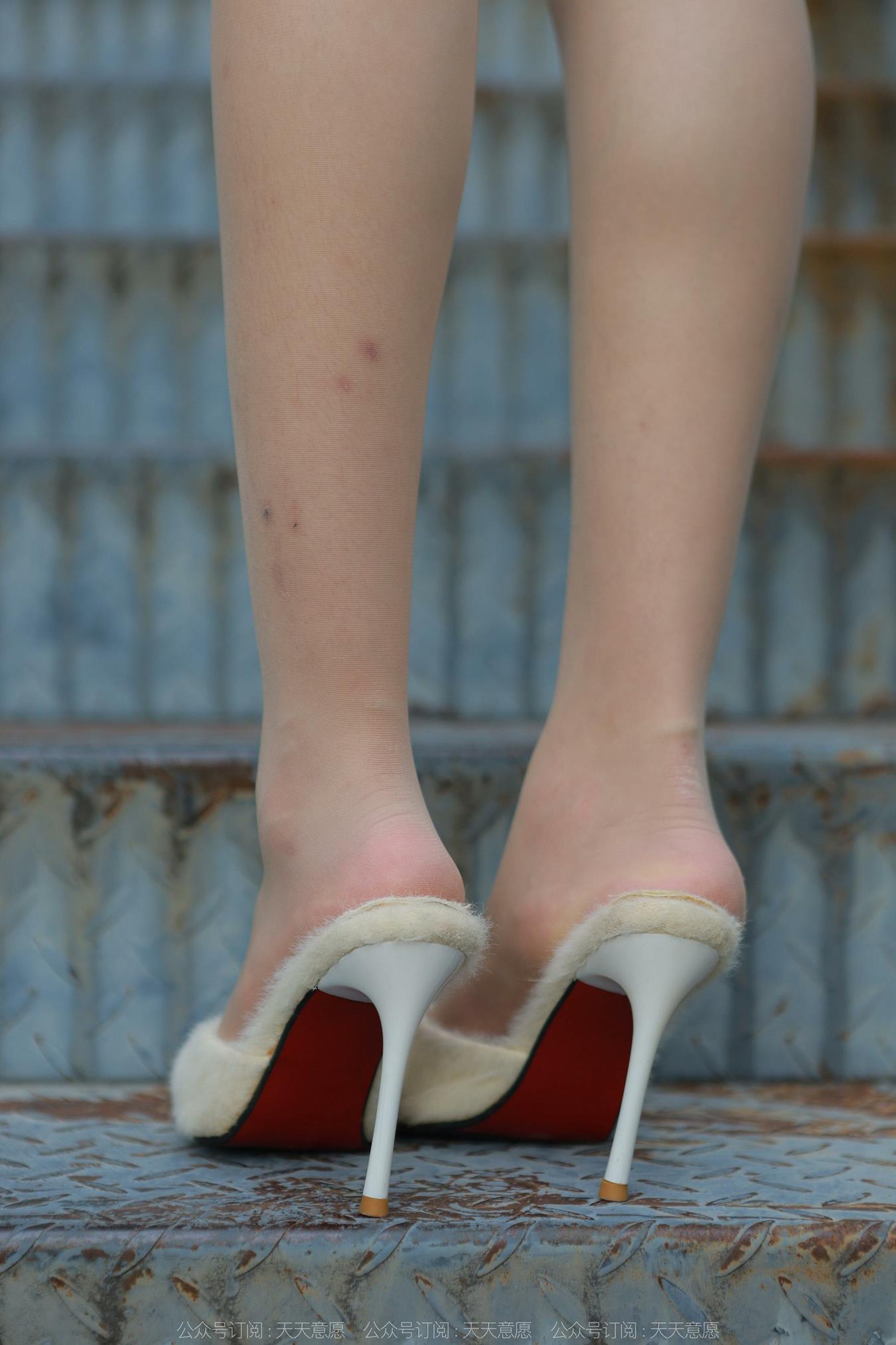 图片[14]-[IESS异思趣向] 耽丝 220915新人红龙 [77P] – 速更版-美库