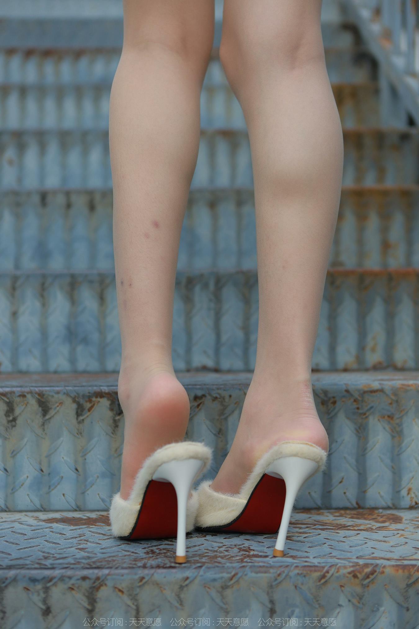 图片[15]-[IESS异思趣向] 耽丝 220915新人红龙 [77P] – 速更版-美库