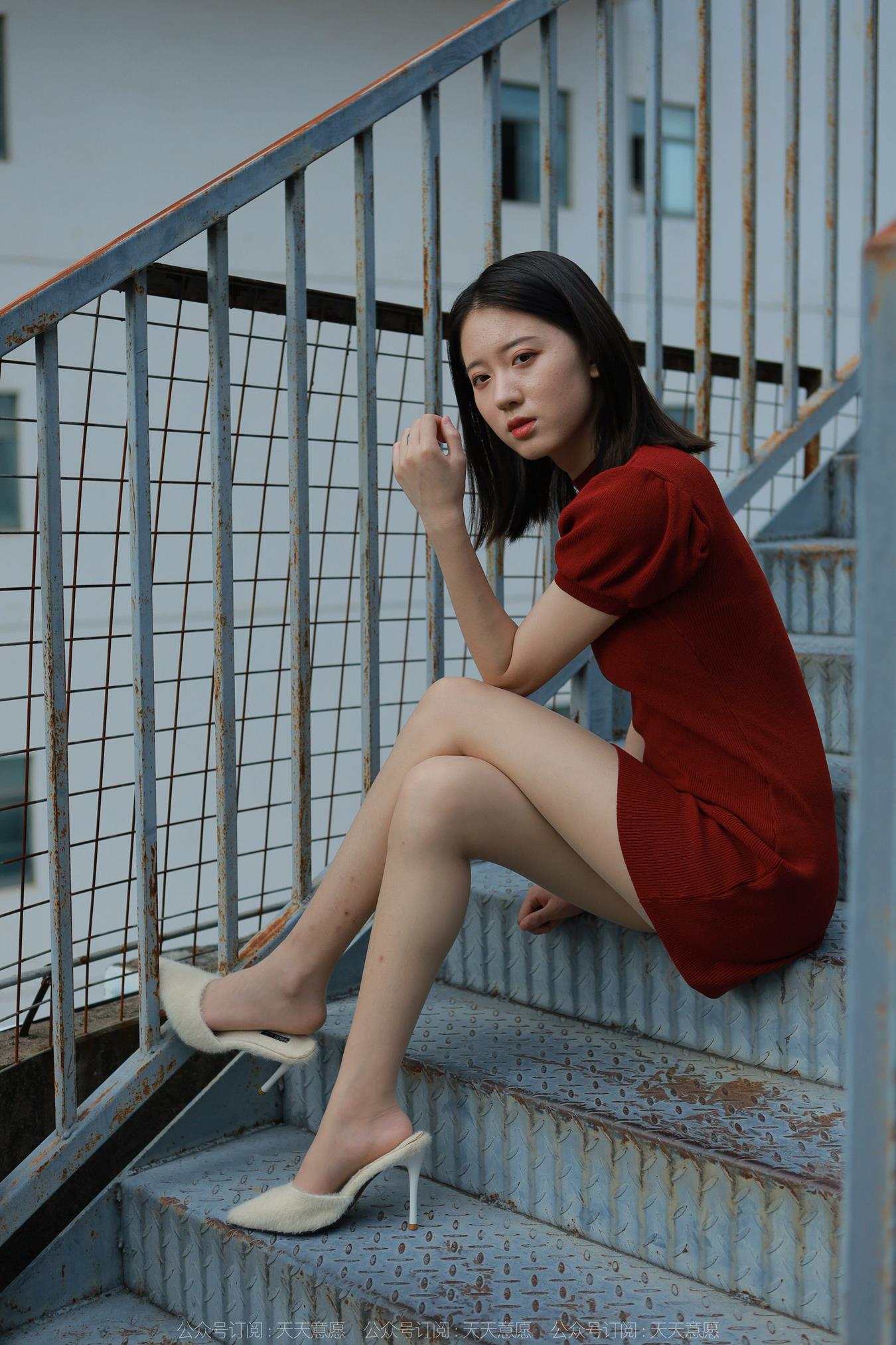 图片[73]-[IESS异思趣向] 耽丝 220915新人红龙 [77P] – 速更版-美库