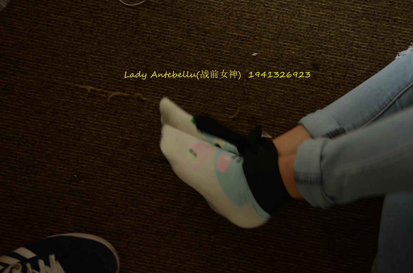 图片[18]-[战前女神] 美腿美足精品摄影套图 037 (2) [90P] – 速更版-美库