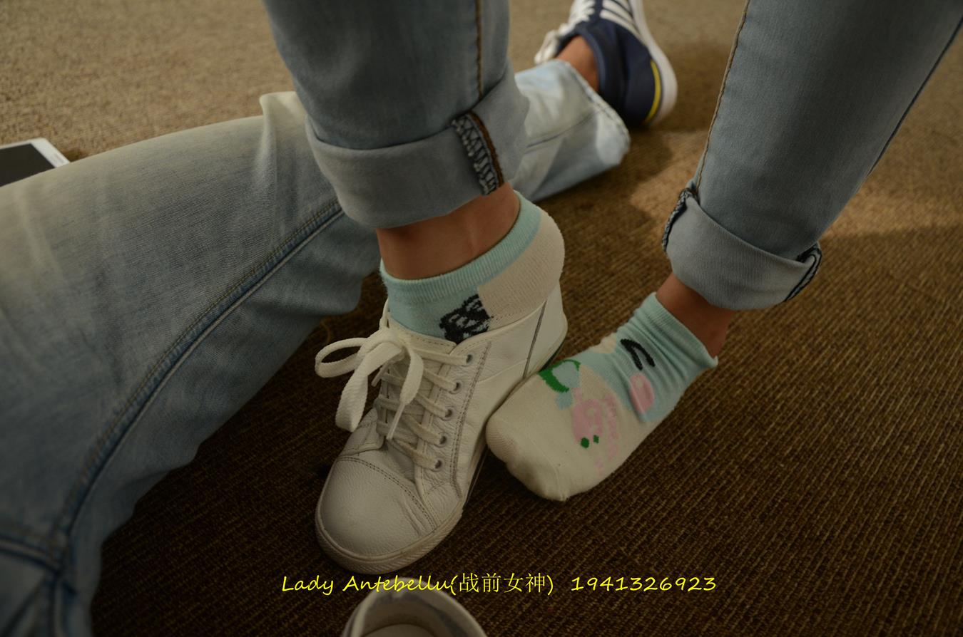 图片[25]-[战前女神] 美腿美足精品摄影套图 037 (1) [92P] – 速更版-美库