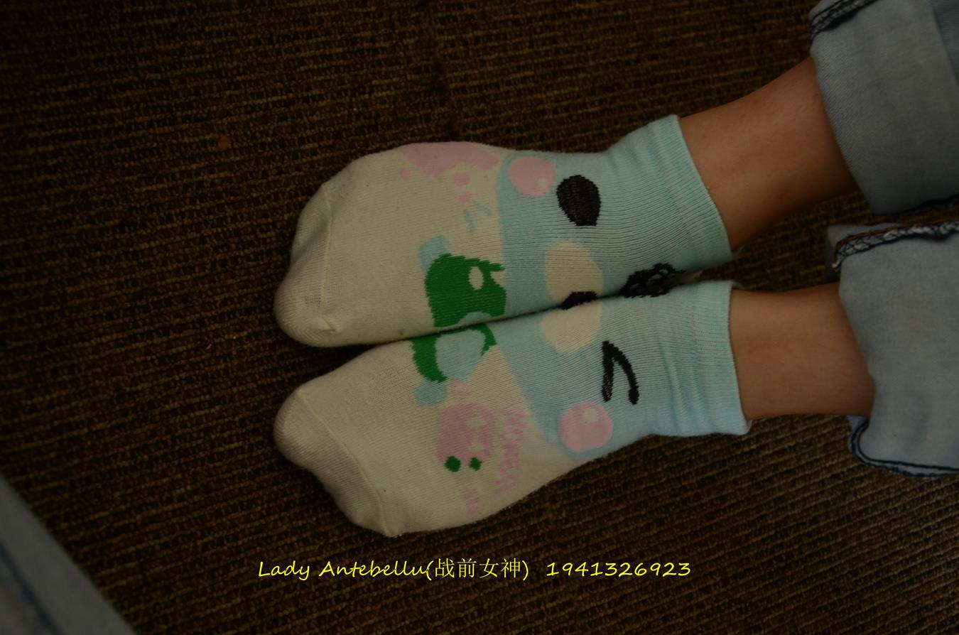 图片[39]-[战前女神] 美腿美足精品摄影套图 037 (1) [92P] – 速更版-美库