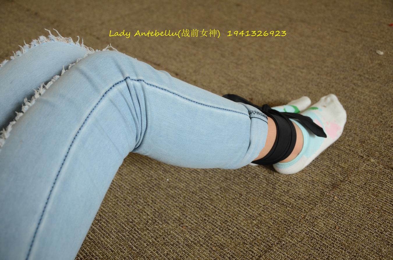 图片[72]-[战前女神] 美腿美足精品摄影套图 037 (1) [92P] – 速更版-美库