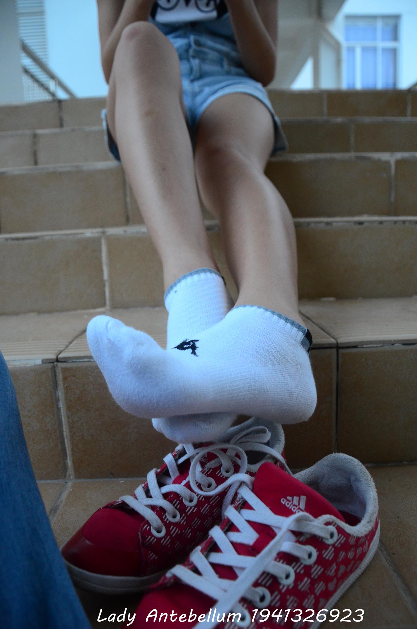 图片[15]-[战前女神] 美腿美足精品摄影套图 039 [37P] – 速更版-美库