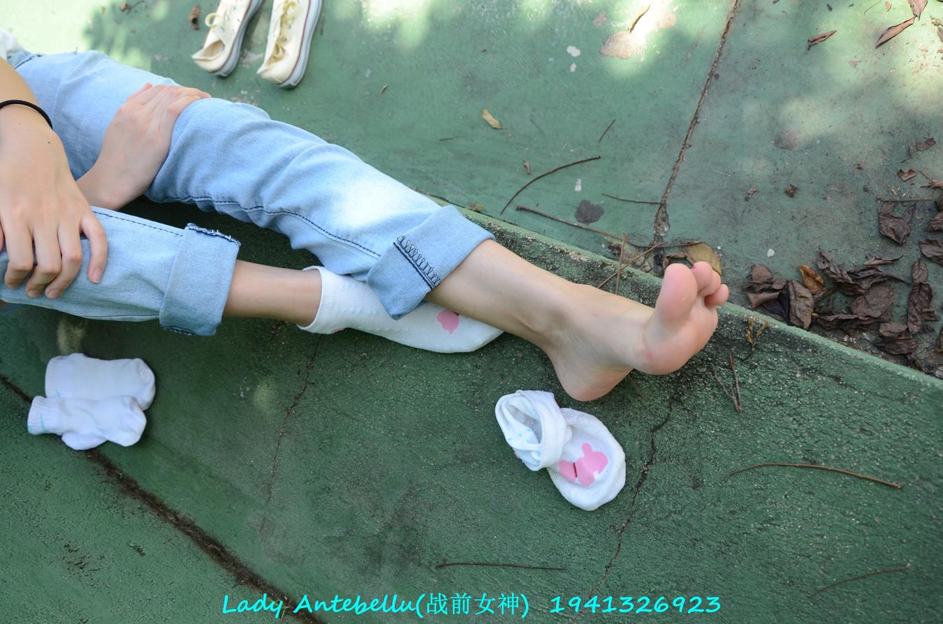 图片[41]-[战前女神] 美腿美足精品摄影套图 038 (3) [47P] – 速更版-美库