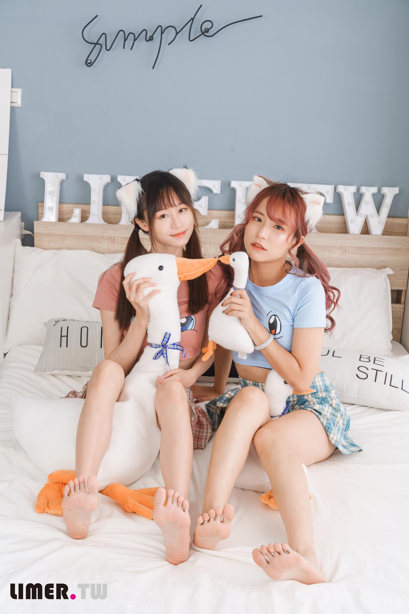 图片[10]-Limerence原创 NO.015 乐朵+小艾-裸足 (1) [82P] – 速更版-美库