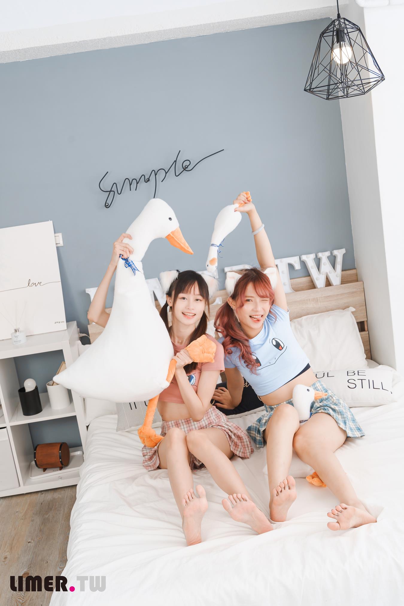 图片[15]-Limerence原创 NO.015 乐朵+小艾-裸足 (1) [82P] – 速更版-美库