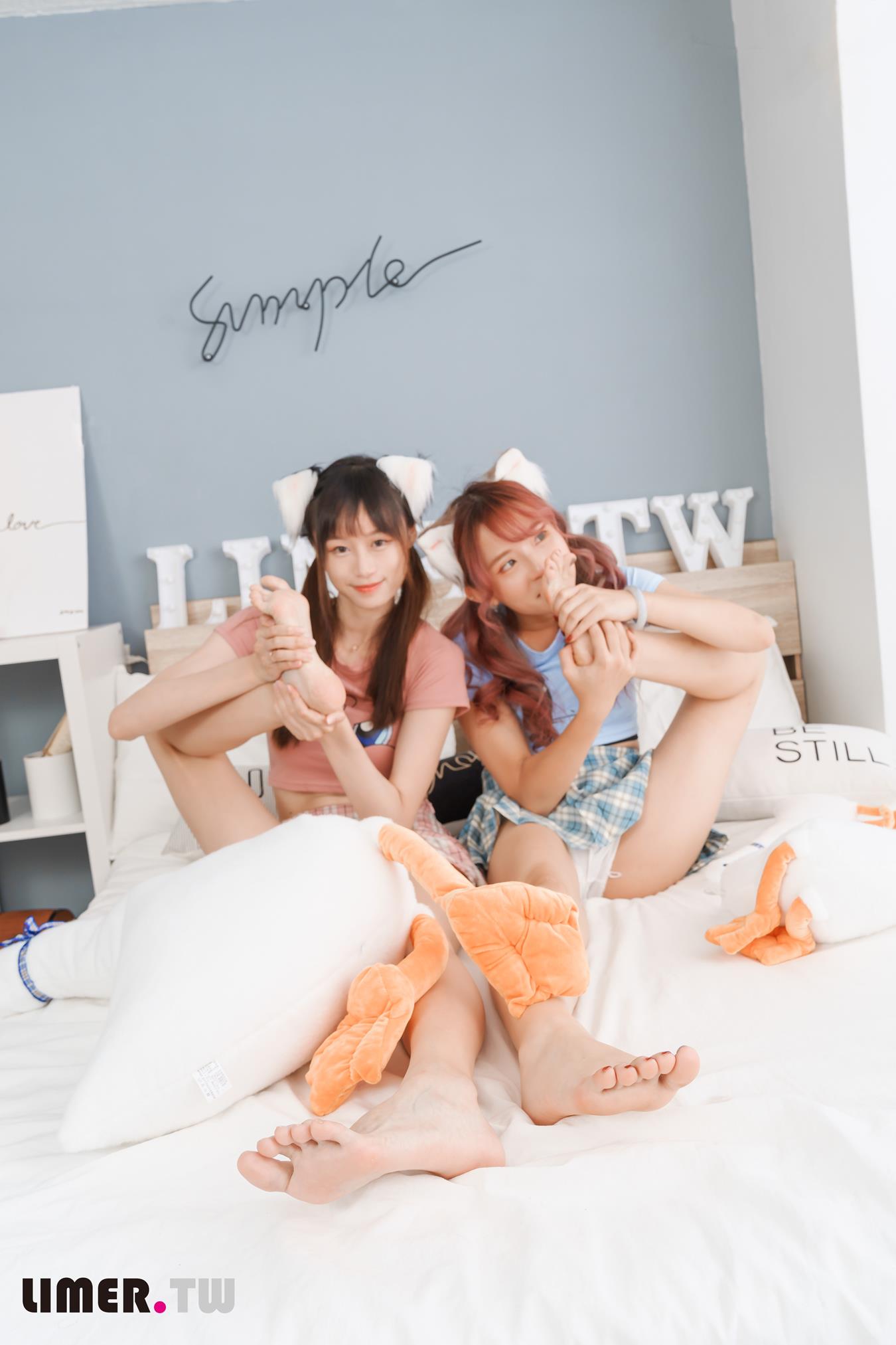 图片[23]-Limerence原创 NO.015 乐朵+小艾-裸足 (1) [82P] – 速更版-美库