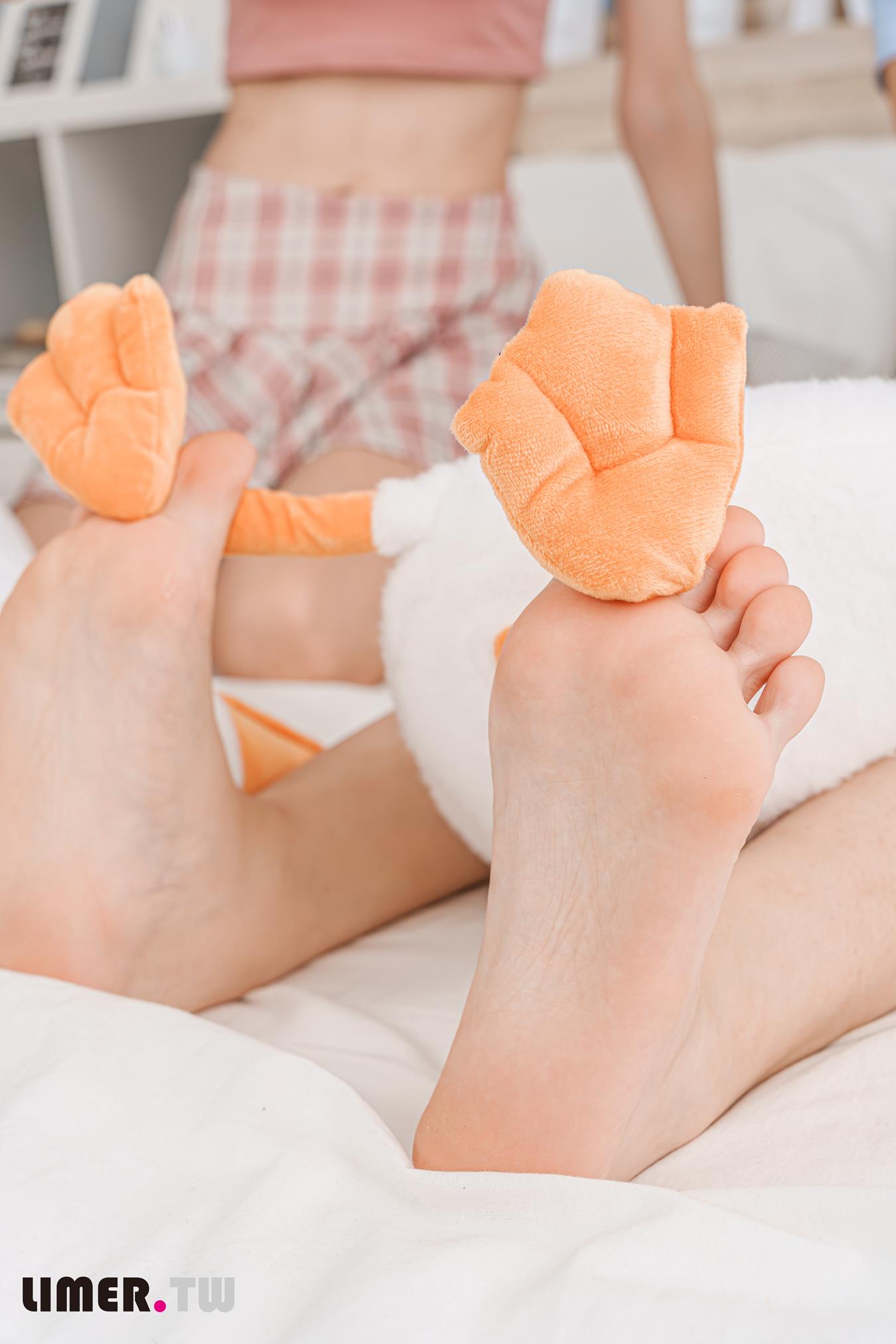 图片[62]-Limerence原创 NO.015 乐朵+小艾-裸足 (1) [82P] – 速更版-美库