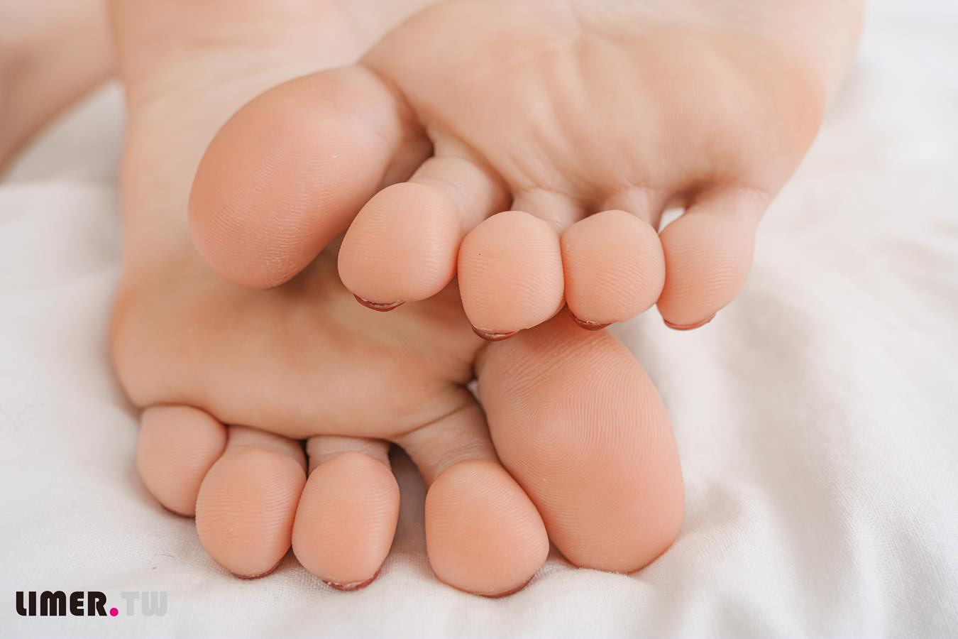 图片[58]-Limerence原创 NO.015 乐朵+小艾-裸足 (2) [72P] – 速更版-美库