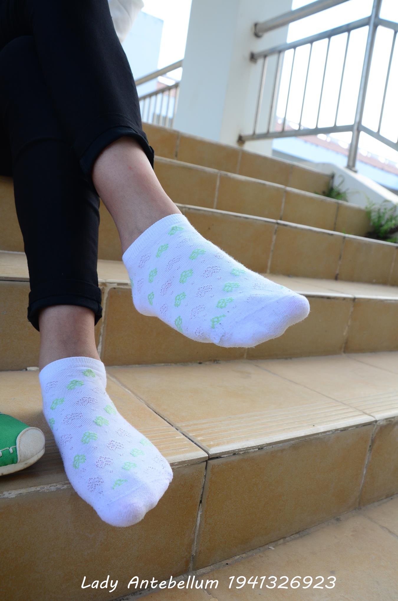 图片[13]-[战前女神] 美腿美足精品摄影套图 040 [117P] – 速更版-美库