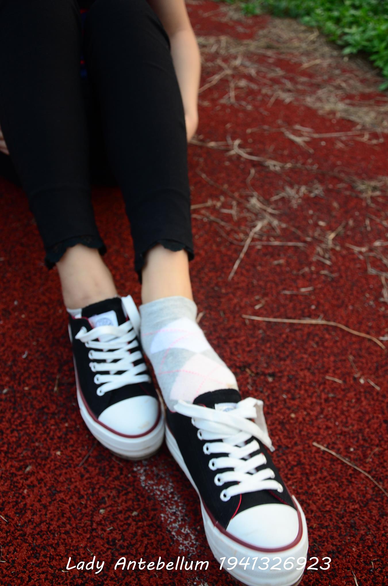 图片[15]-[战前女神] 美腿美足精品摄影套图 041 [92P] – 速更版-美库