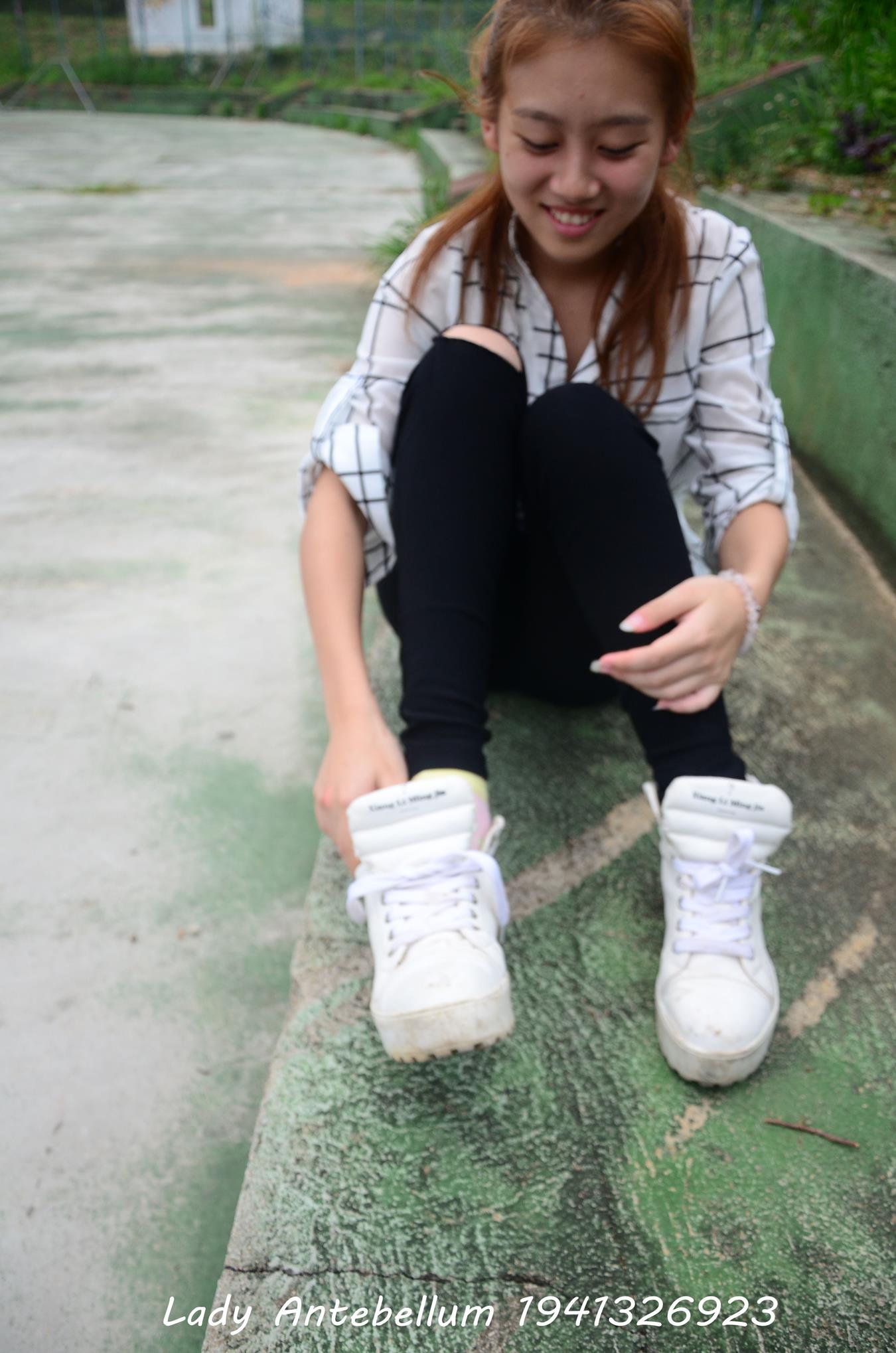 图片[10]-[战前女神] 美腿美足精品摄影套图 042 [100P] – 速更版-美库