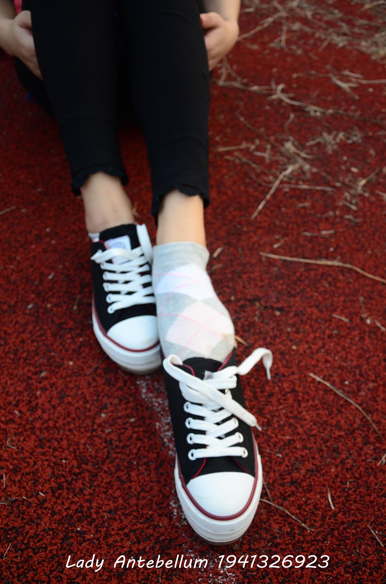 图片[17]-[战前女神] 美腿美足精品摄影套图 041 [92P] – 速更版-美库