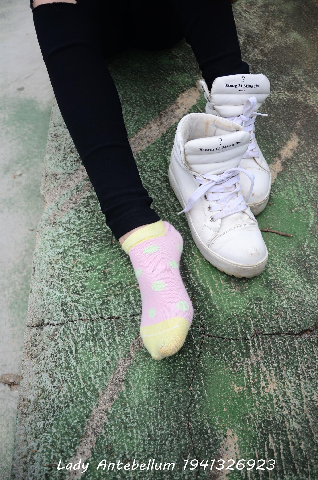 图片[16]-[战前女神] 美腿美足精品摄影套图 042 [100P] – 速更版-美库