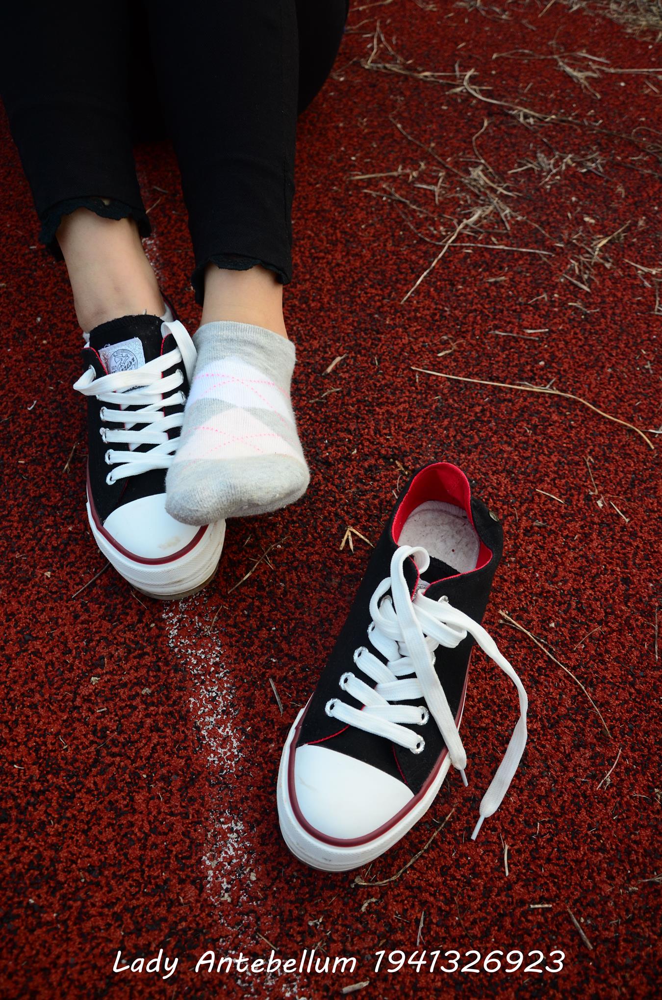 图片[23]-[战前女神] 美腿美足精品摄影套图 041 [92P] – 速更版-美库