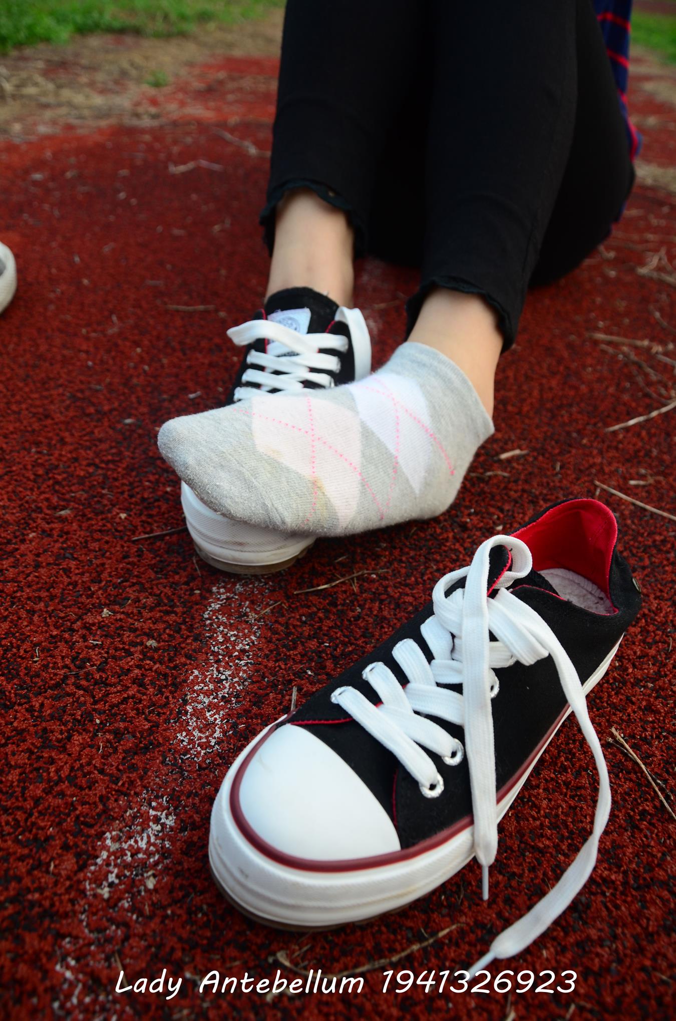 图片[24]-[战前女神] 美腿美足精品摄影套图 041 [92P] – 速更版-美库