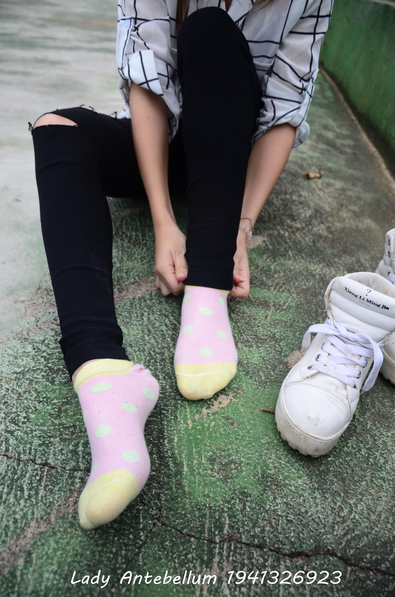 图片[19]-[战前女神] 美腿美足精品摄影套图 042 [100P] – 速更版-美库