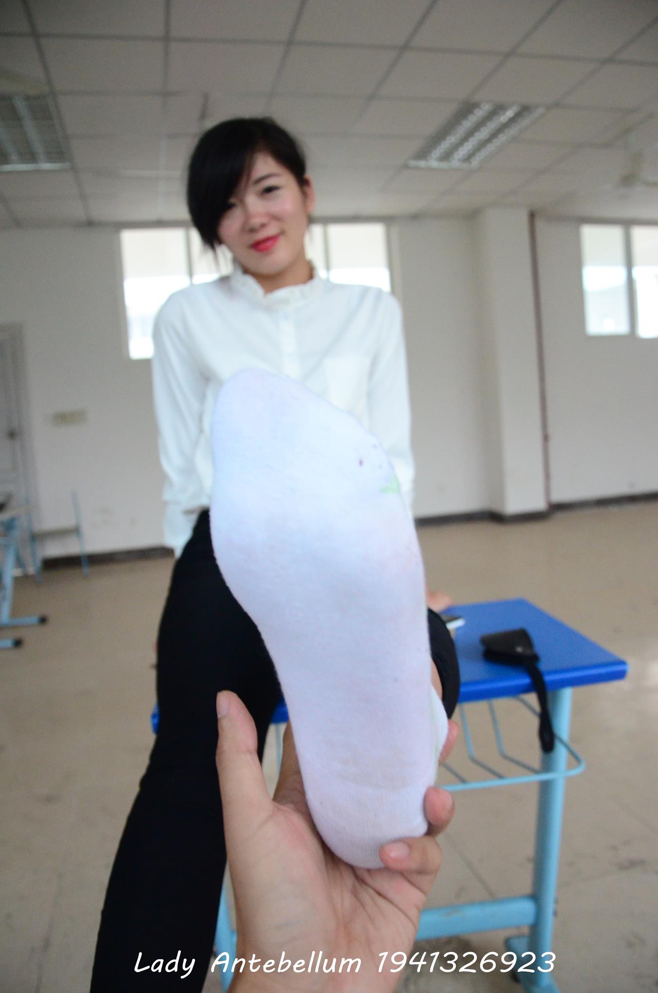 图片[45]-[战前女神] 美腿美足精品摄影套图 040 [117P] – 速更版-美库