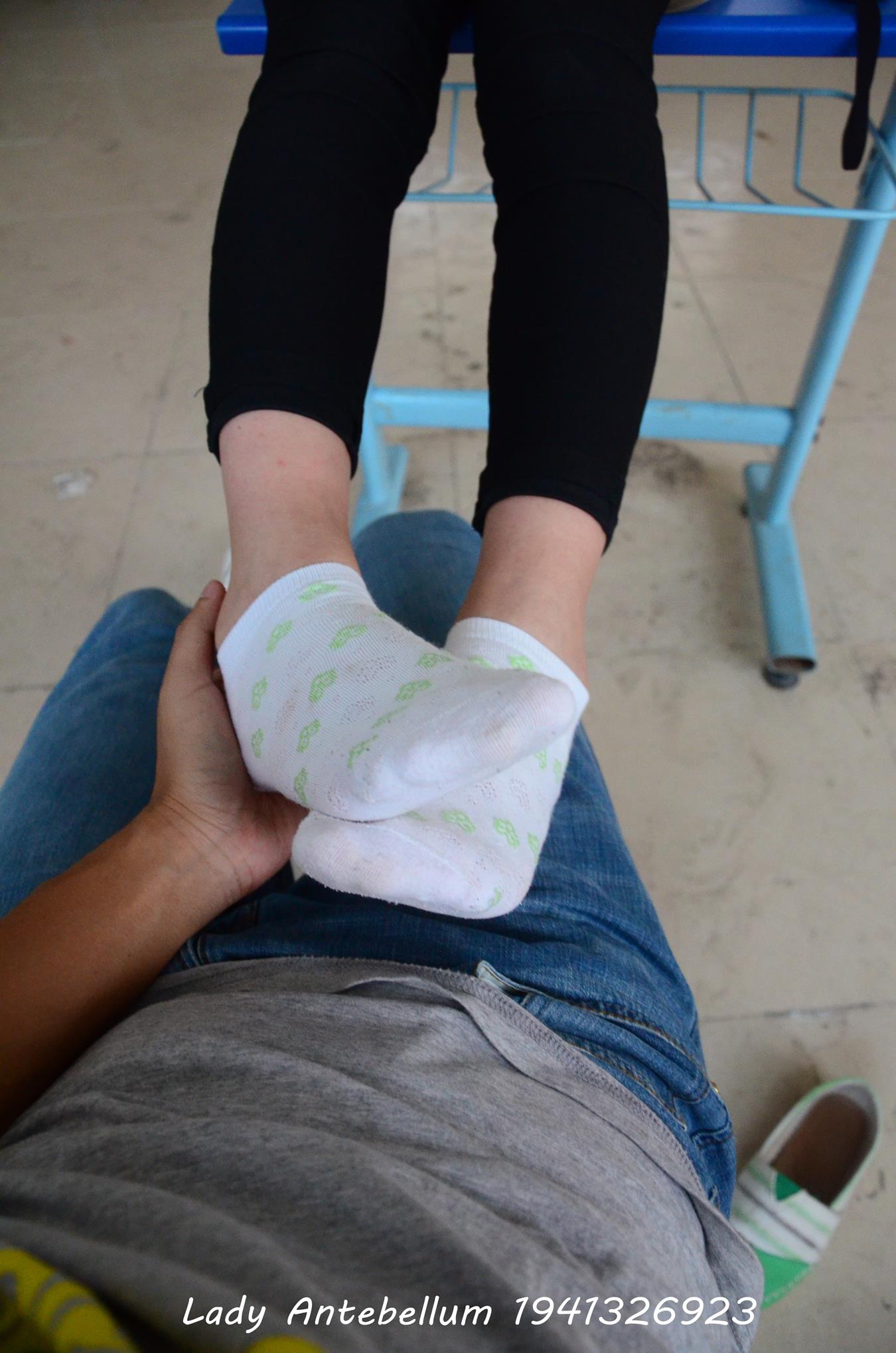 图片[46]-[战前女神] 美腿美足精品摄影套图 040 [117P] – 速更版-美库