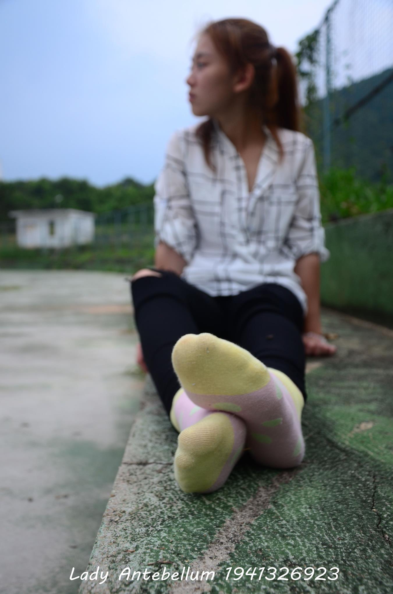 图片[26]-[战前女神] 美腿美足精品摄影套图 042 [100P] – 速更版-美库