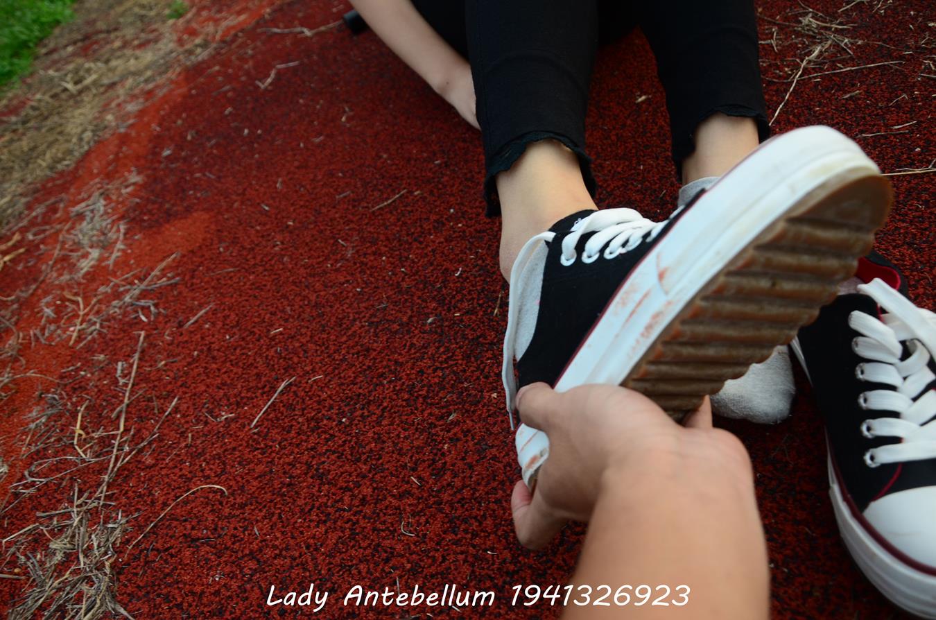 图片[33]-[战前女神] 美腿美足精品摄影套图 041 [92P] – 速更版-美库