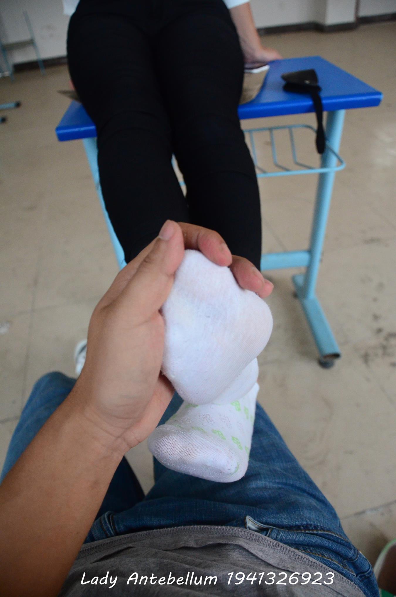 图片[48]-[战前女神] 美腿美足精品摄影套图 040 [117P] – 速更版-美库