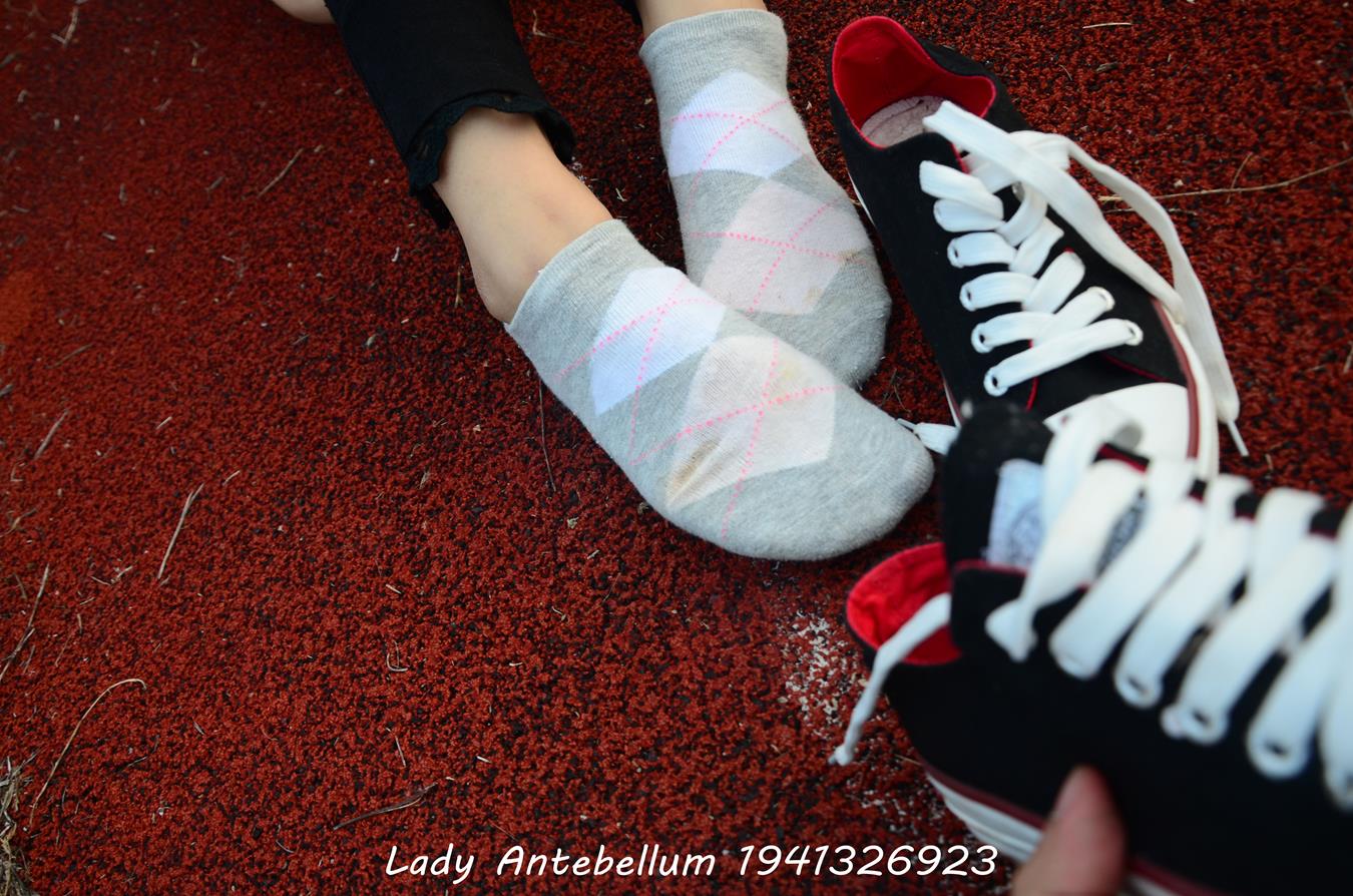 图片[35]-[战前女神] 美腿美足精品摄影套图 041 [92P] – 速更版-美库