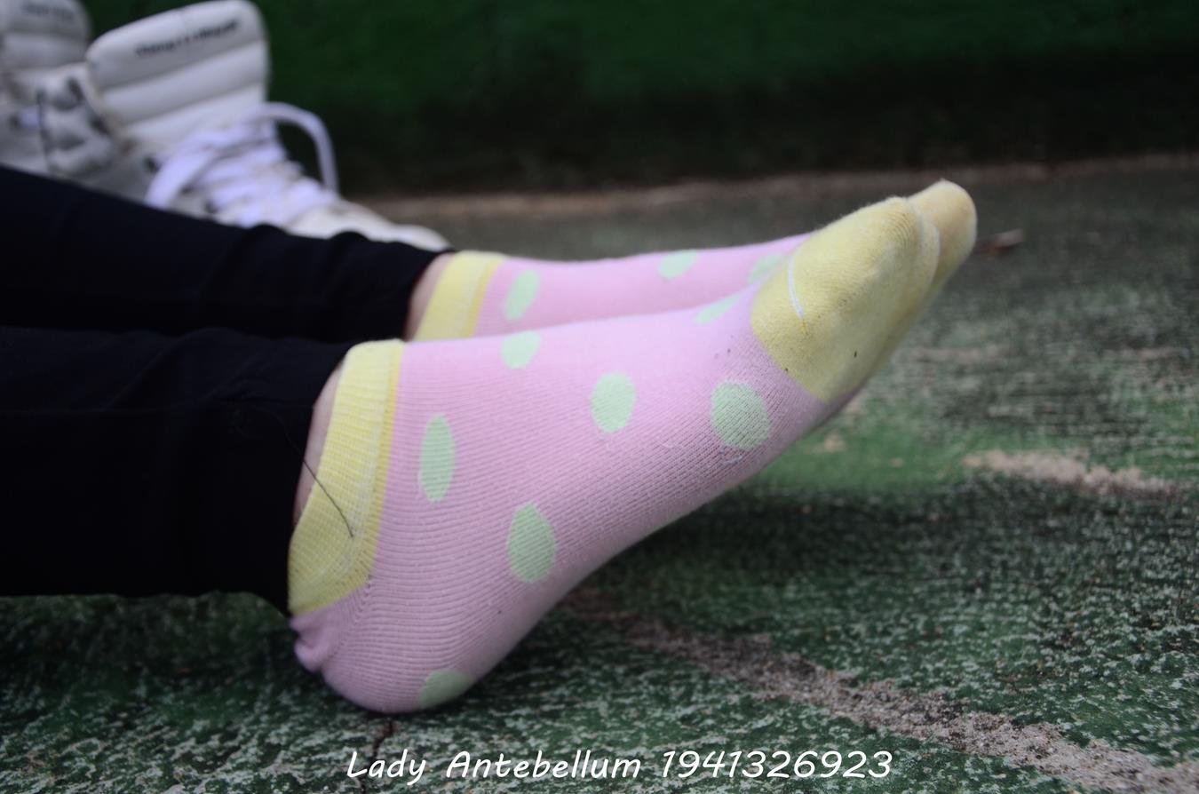 图片[34]-[战前女神] 美腿美足精品摄影套图 042 [100P] – 速更版-美库