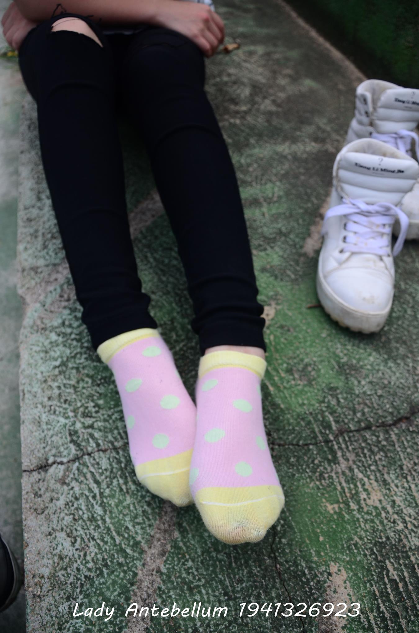 图片[36]-[战前女神] 美腿美足精品摄影套图 042 [100P] – 速更版-美库