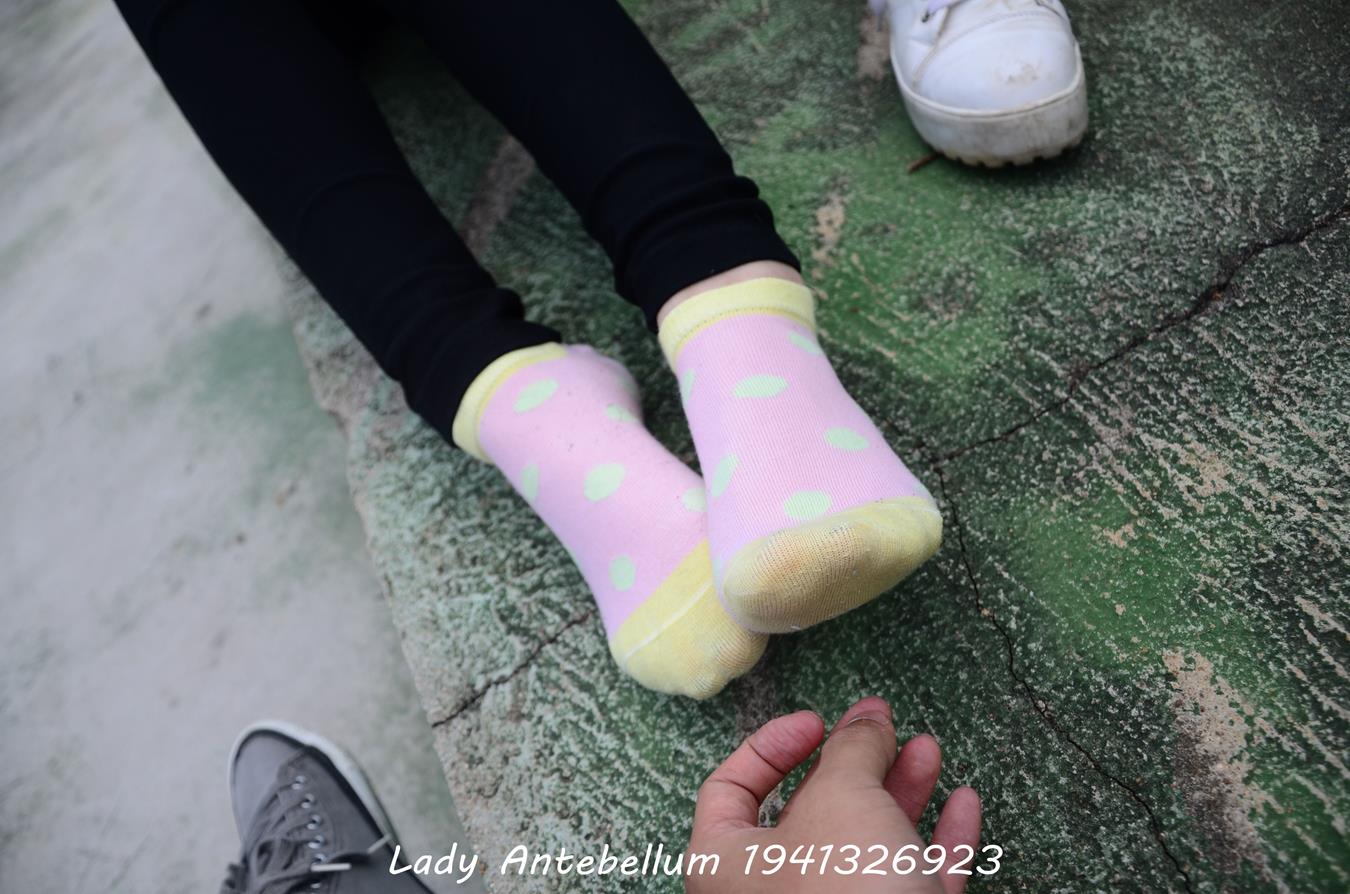 图片[38]-[战前女神] 美腿美足精品摄影套图 042 [100P] – 速更版-美库