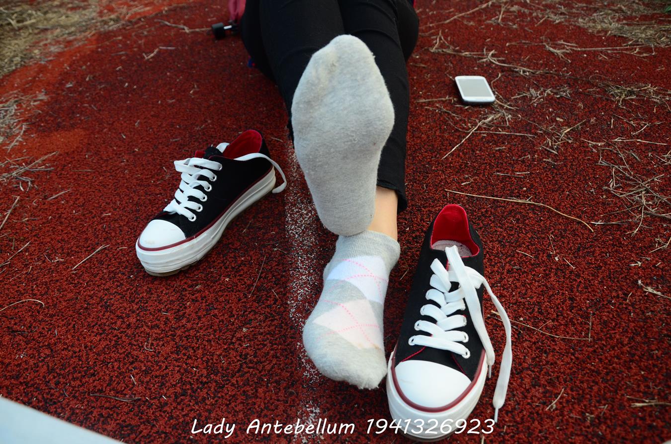 图片[48]-[战前女神] 美腿美足精品摄影套图 041 [92P] – 速更版-美库