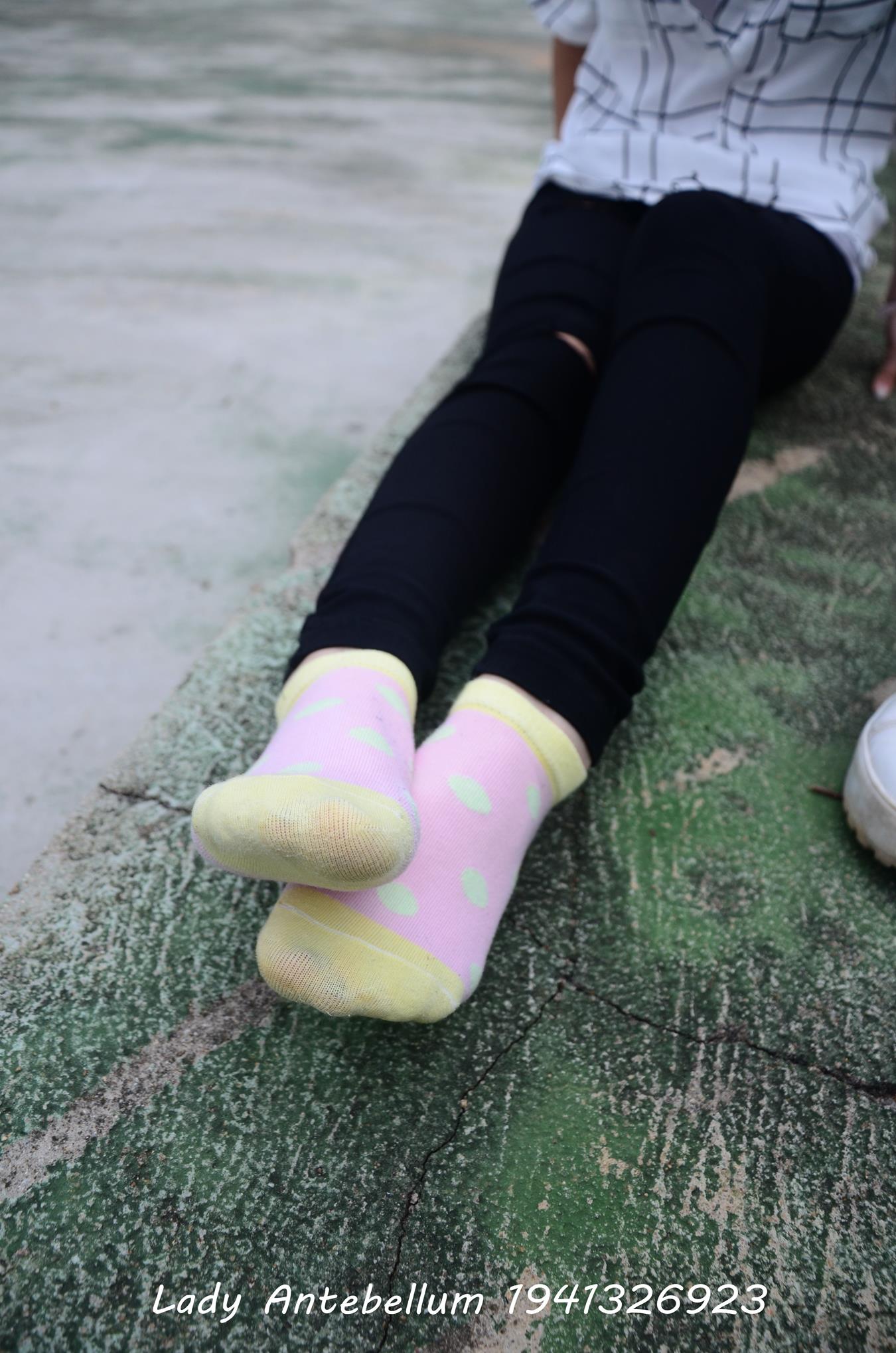 图片[48]-[战前女神] 美腿美足精品摄影套图 042 [100P] – 速更版-美库