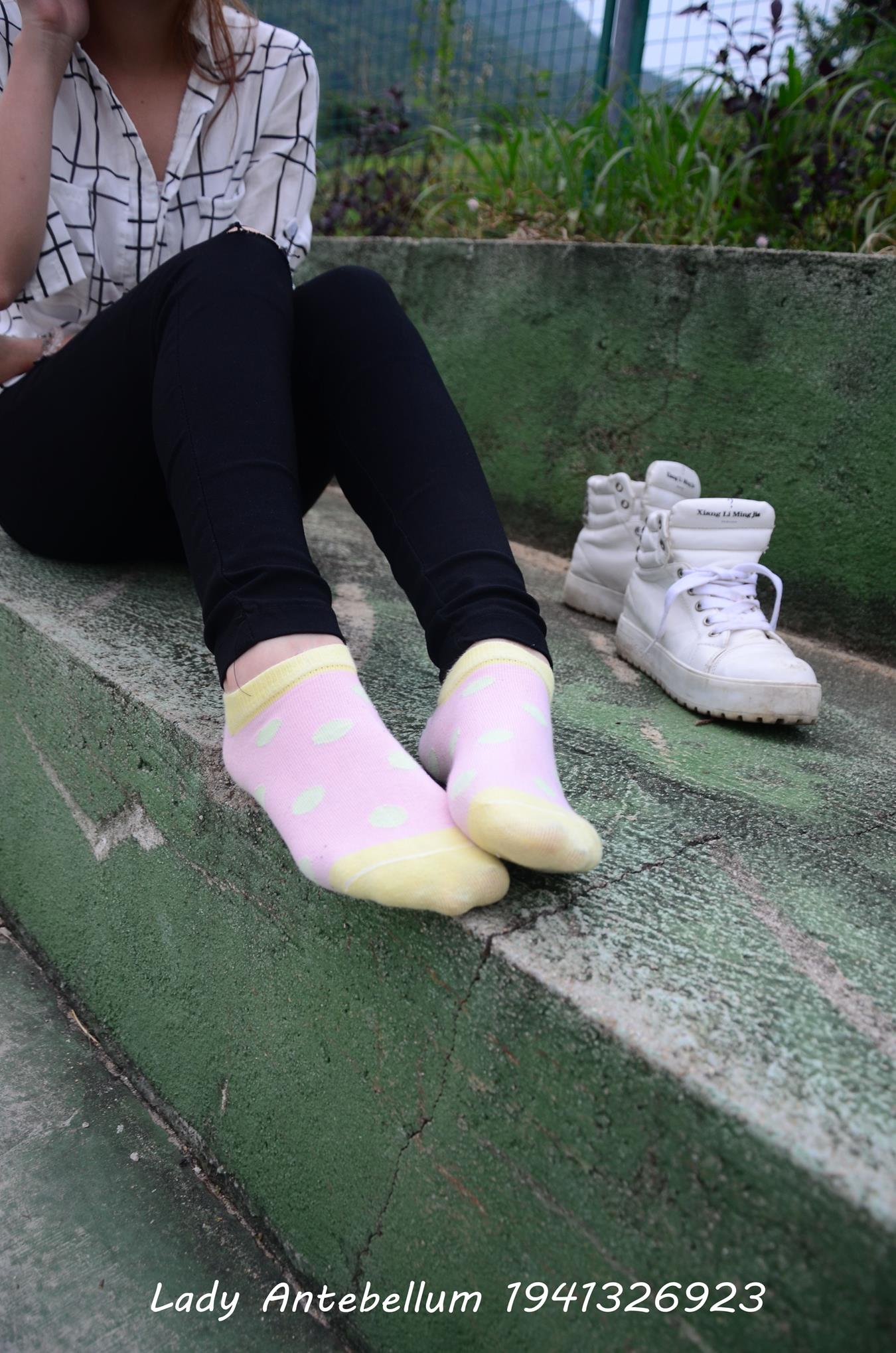 图片[55]-[战前女神] 美腿美足精品摄影套图 042 [100P] – 速更版-美库