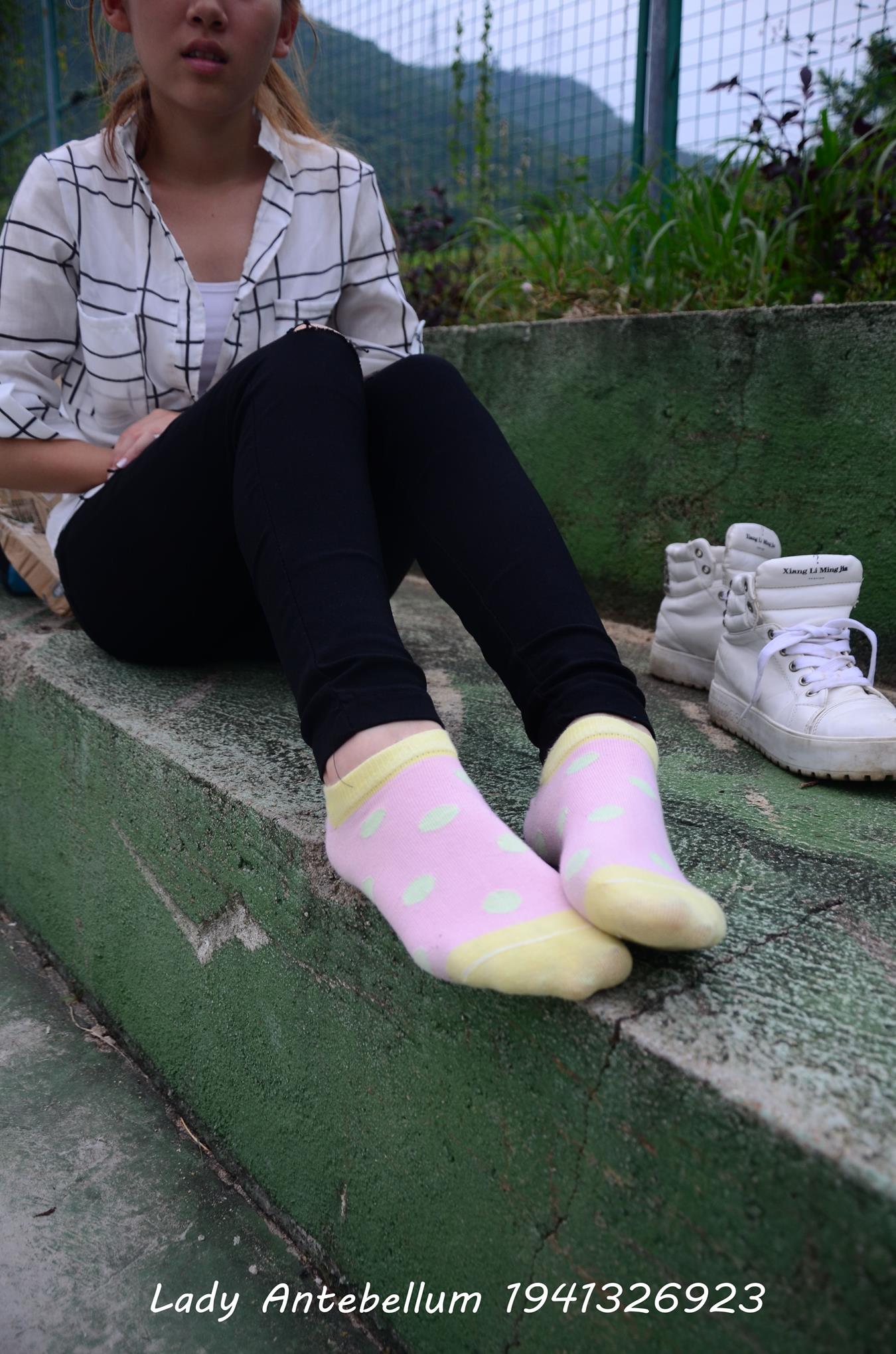 图片[56]-[战前女神] 美腿美足精品摄影套图 042 [100P] – 速更版-美库