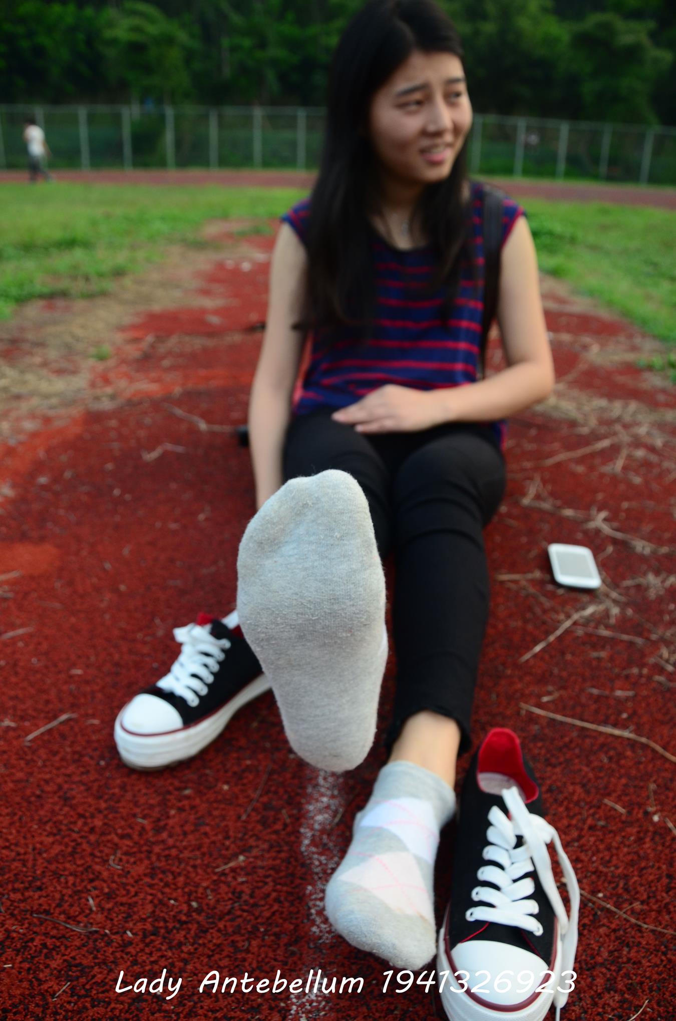 图片[61]-[战前女神] 美腿美足精品摄影套图 041 [92P] – 速更版-美库