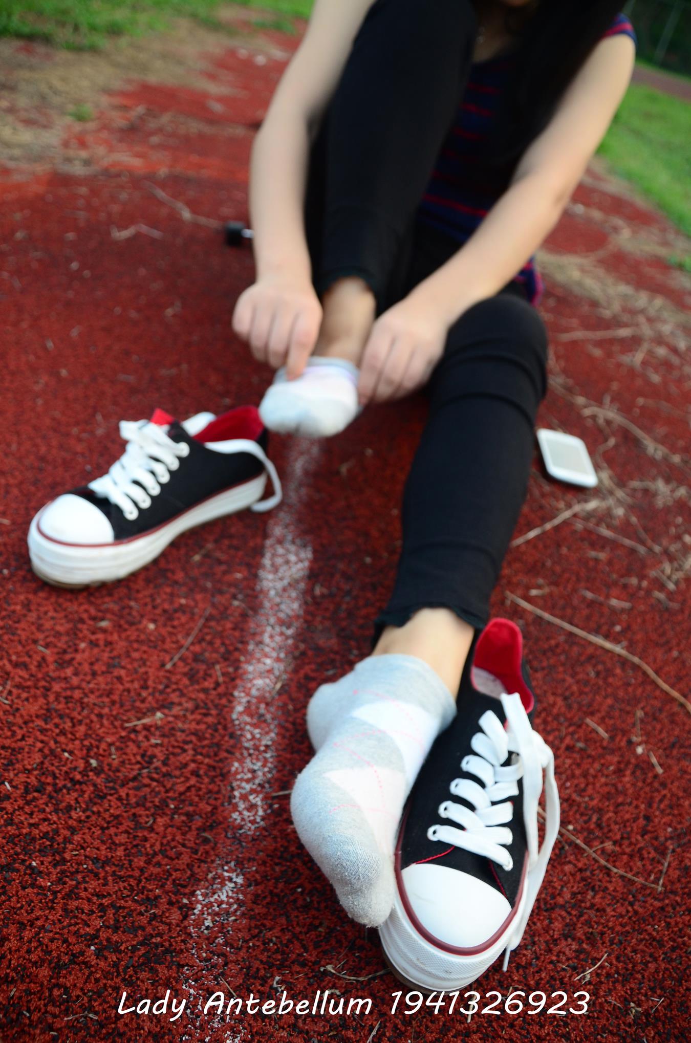 图片[64]-[战前女神] 美腿美足精品摄影套图 041 [92P] – 速更版-美库