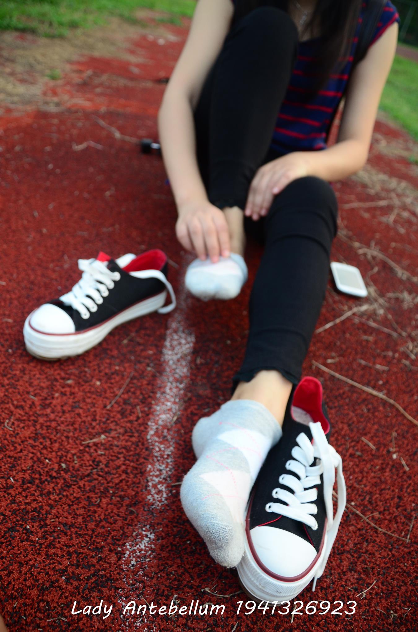 图片[65]-[战前女神] 美腿美足精品摄影套图 041 [92P] – 速更版-美库