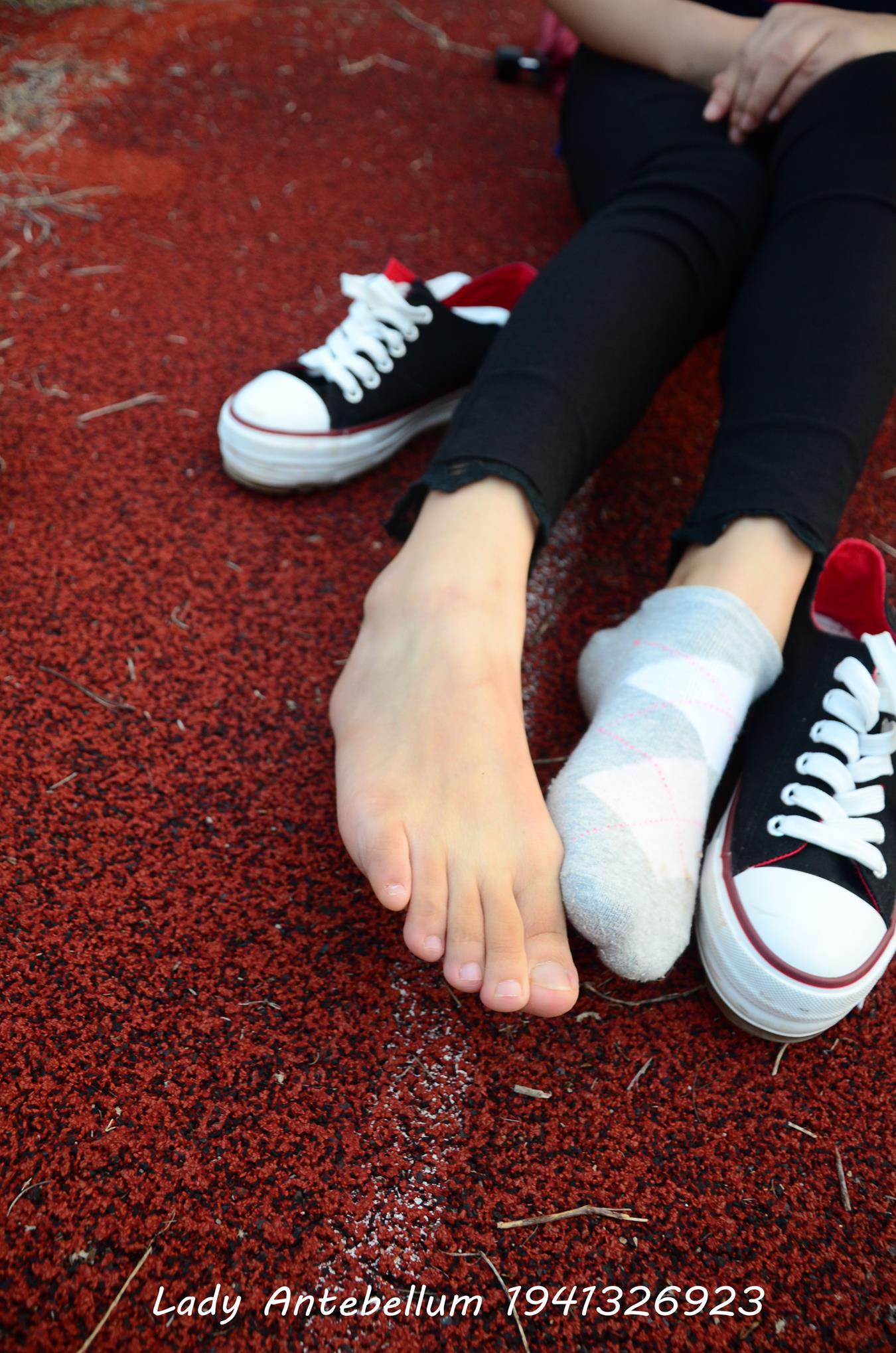 图片[68]-[战前女神] 美腿美足精品摄影套图 041 [92P] – 速更版-美库