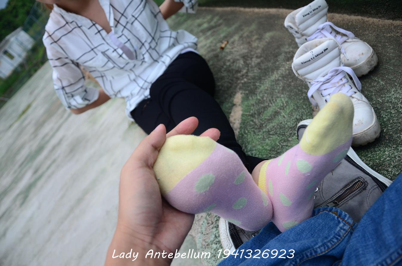 图片[69]-[战前女神] 美腿美足精品摄影套图 042 [100P] – 速更版-美库