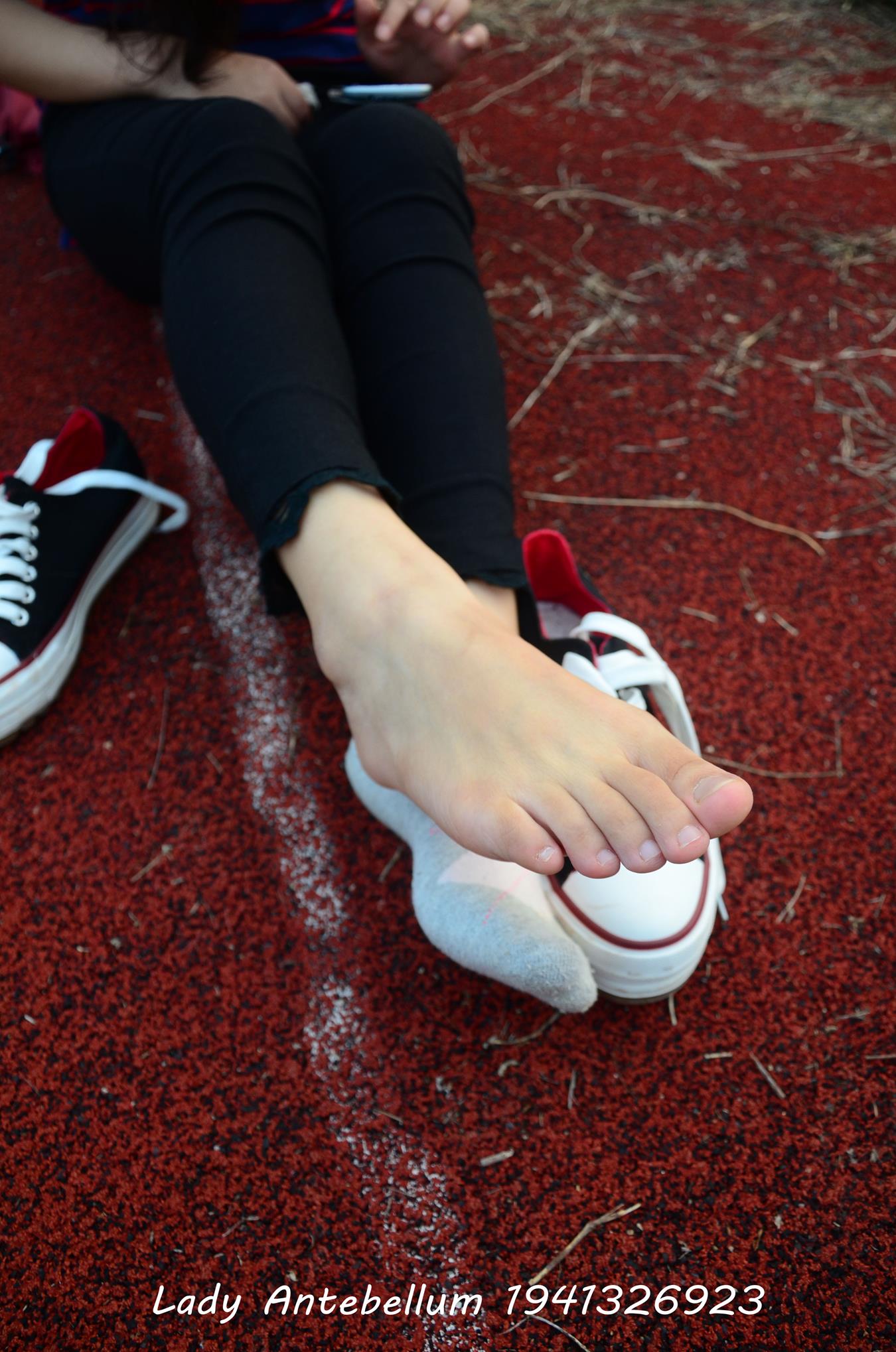 图片[79]-[战前女神] 美腿美足精品摄影套图 041 [92P] – 速更版-美库