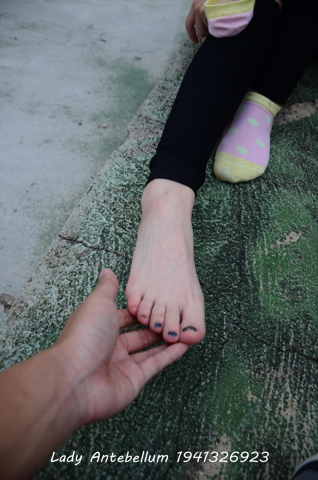 图片[85]-[战前女神] 美腿美足精品摄影套图 042 [100P] – 速更版-美库